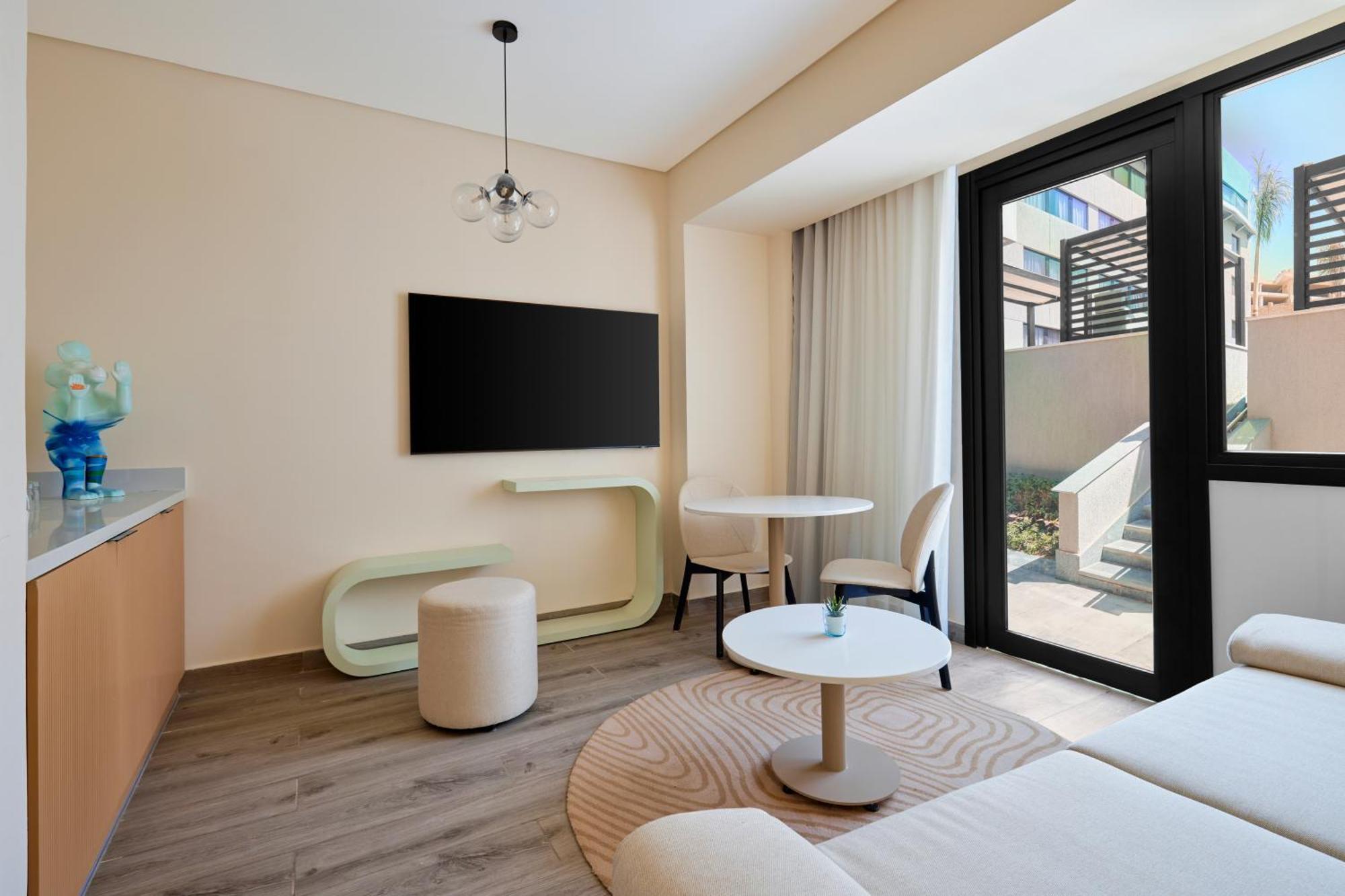 Hyatt Centric Cairo West Hotel Abu Rawwash ภายนอก รูปภาพ
